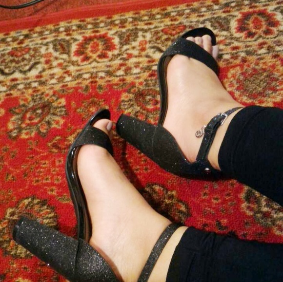 Block Heels - Picture 2 of 2